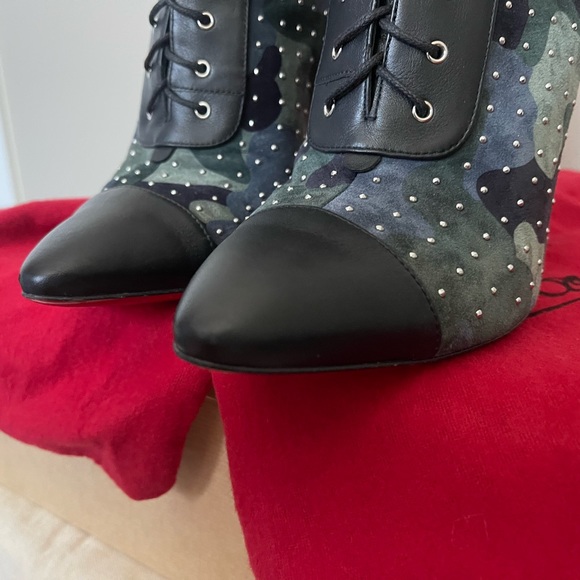 Christian Louboutin Dakita Camo Print Studded Bootie - Picture 5 of 10